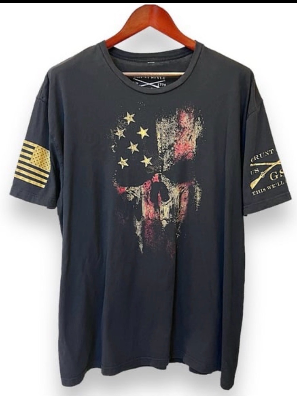Grunt Style Men’s graphic Tshirt, 100%Cotton, front sleeves print flag skull L